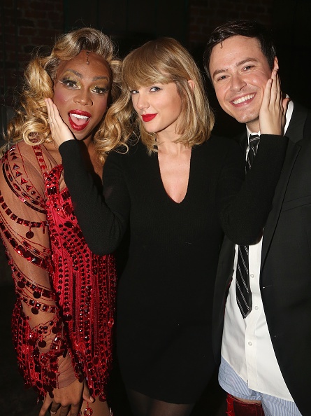 Taylor Swift at "Kinky Boots" - Backstage — photo 66