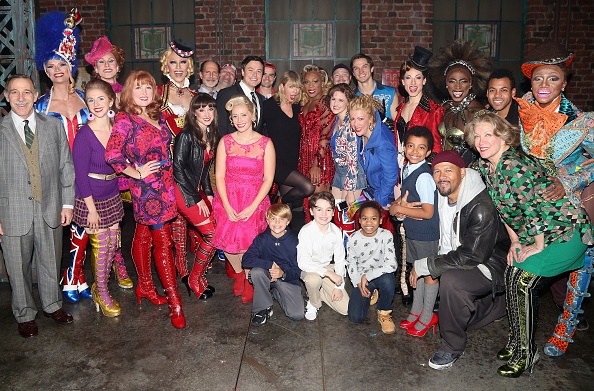 Taylor Swift at "Kinky Boots" - Backstage — photo 92