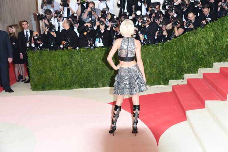 Taylor Swift at "Manus x Machina: Fashion In An Age Of Technology" Costume Institute Gala — photo 98