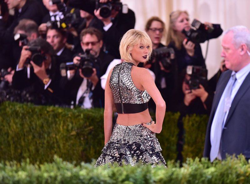 Taylor Swift at "Manus x Machina: Fashion In An Age Of Technology" Costume Institute Gala — photo 132