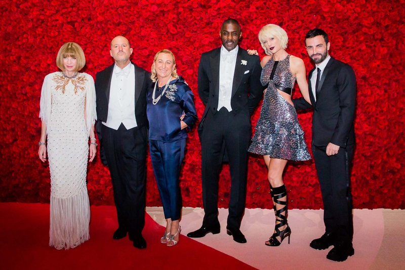 Taylor Swift at "Manus x Machina: Fashion In An Age Of Technology" Costume Institute Gala — photo 207