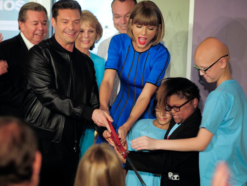 Taylor Swift at Seacrest Studios Opening — photo 9
