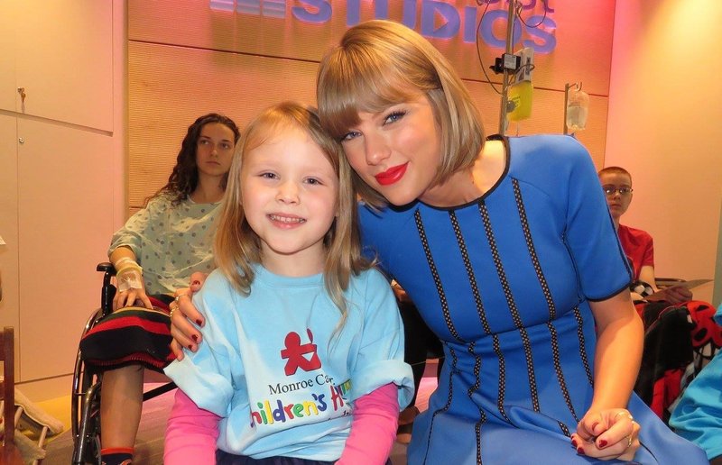 Taylor Swift at Seacrest Studios Opening — photo 19