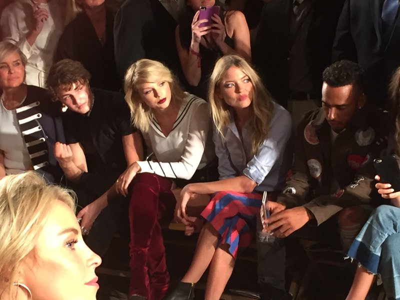 Taylor Swift at #TOMMYNOW Women's Runway Show — photo 17