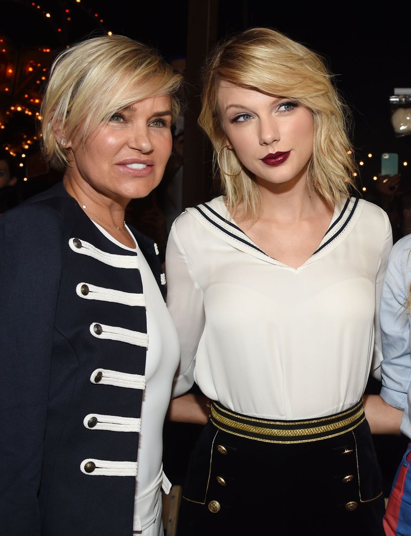 Taylor Swift at #TOMMYNOW Women's Runway Show — photo 24