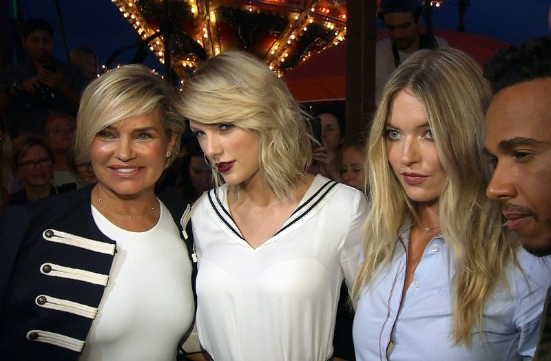 Taylor Swift at #TOMMYNOW Women's Runway Show — photo 48