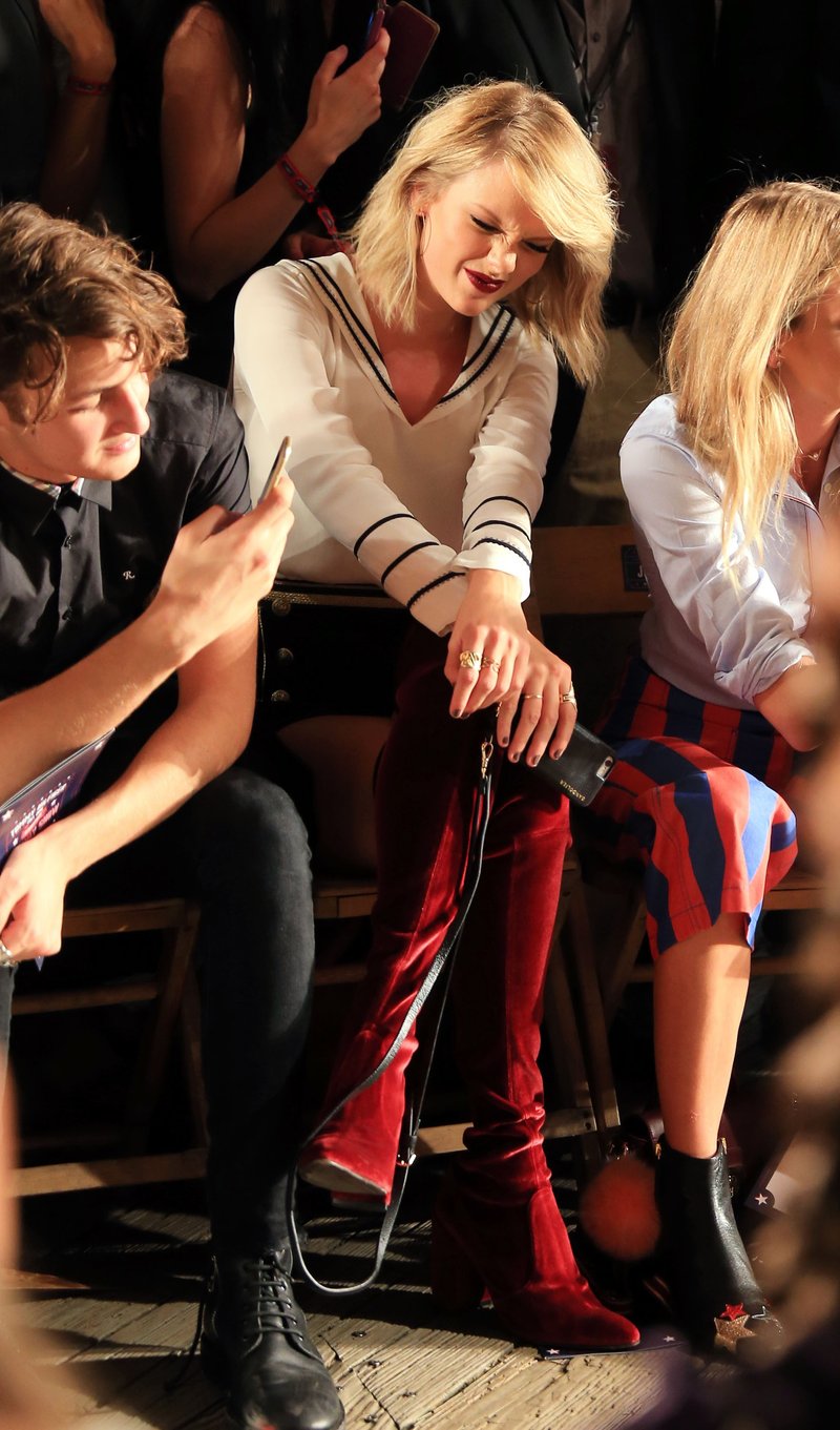Taylor Swift at #TOMMYNOW Women's Runway Show — photo 103