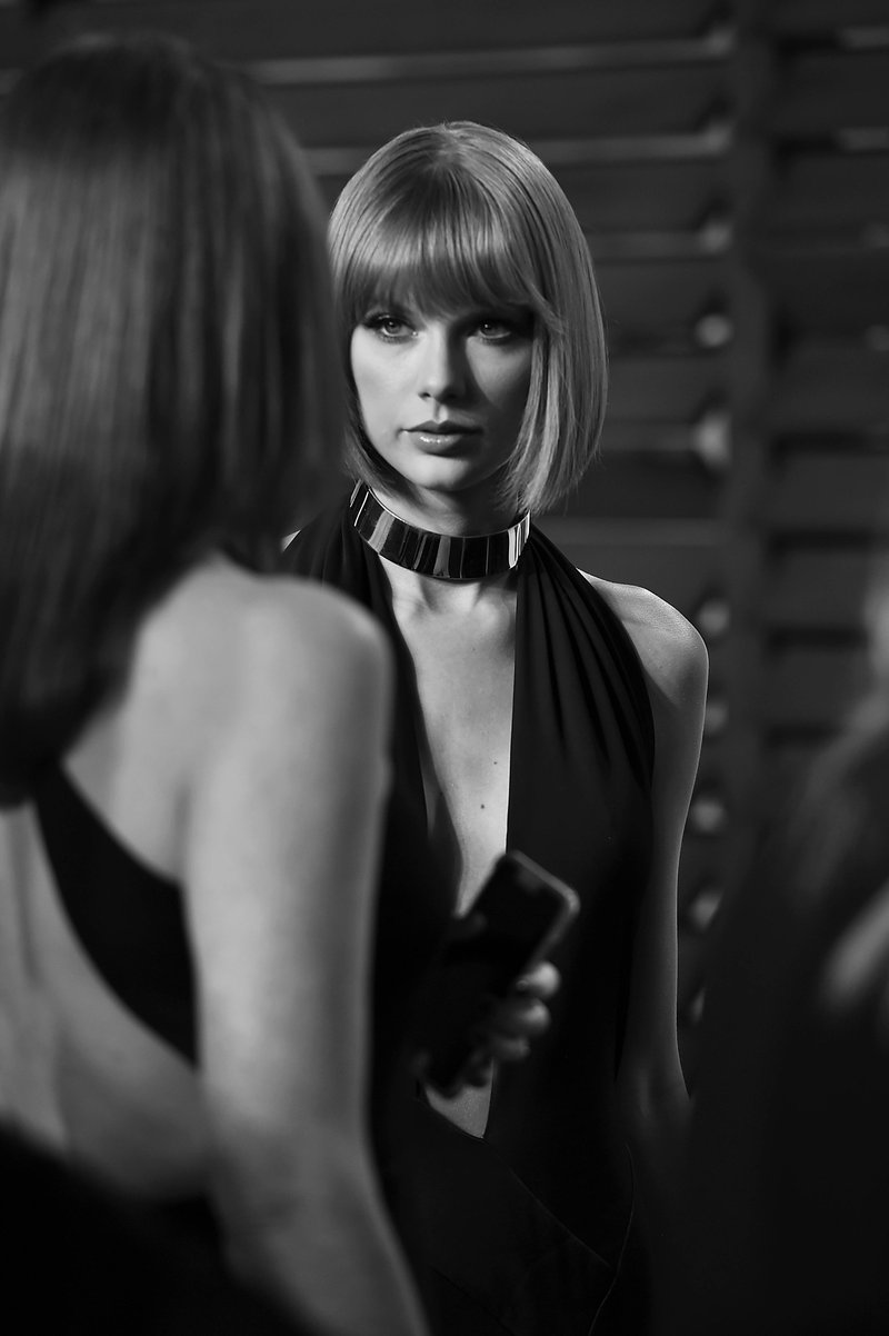 Taylor Swift at 2016 Vanity Fair Oscar Party — photo 16