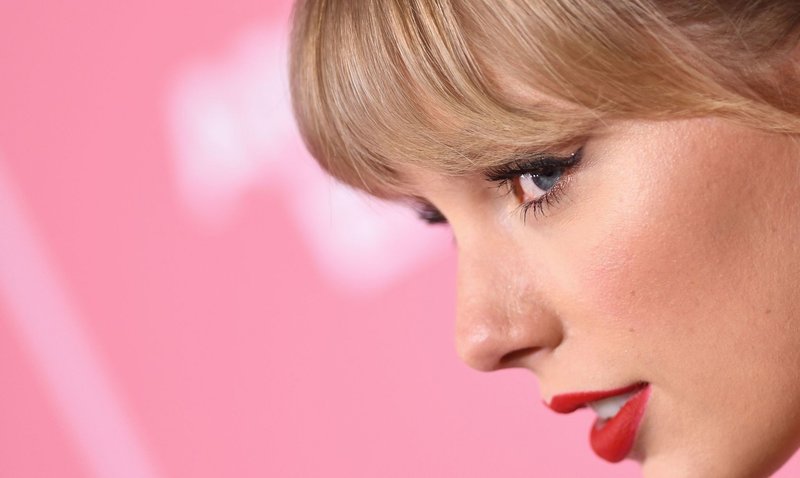 Taylor Swift at 2019 Billboard Women In Music — photo 32