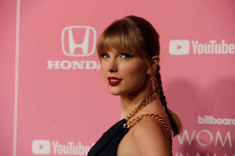 Taylor Swift at 2019 Billboard Women In Music — photo 308