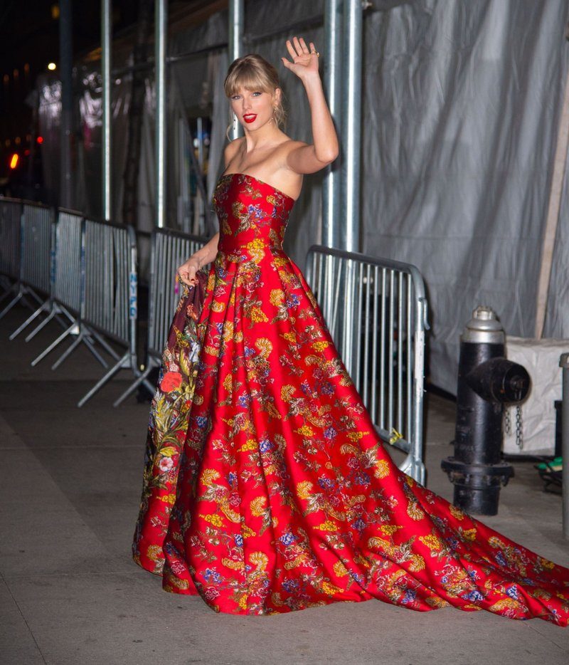 Taylor Swift at "Cats" World Premiere — photo 68