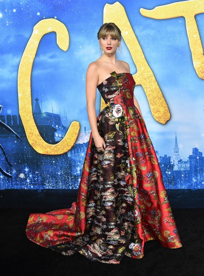 Taylor Swift at "Cats" World Premiere — photo 72