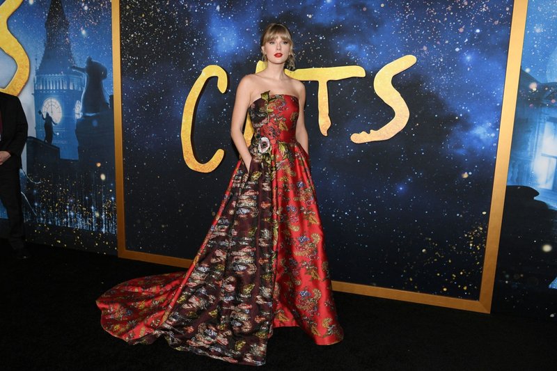 Taylor Swift at "Cats" World Premiere — photo 109