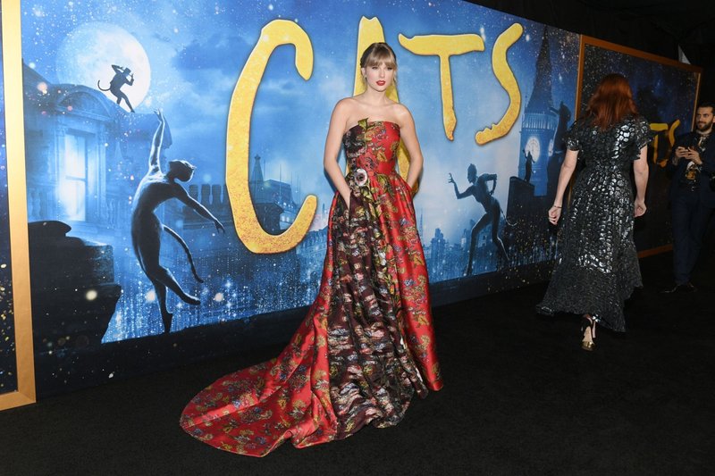 Taylor Swift at "Cats" World Premiere — photo 115
