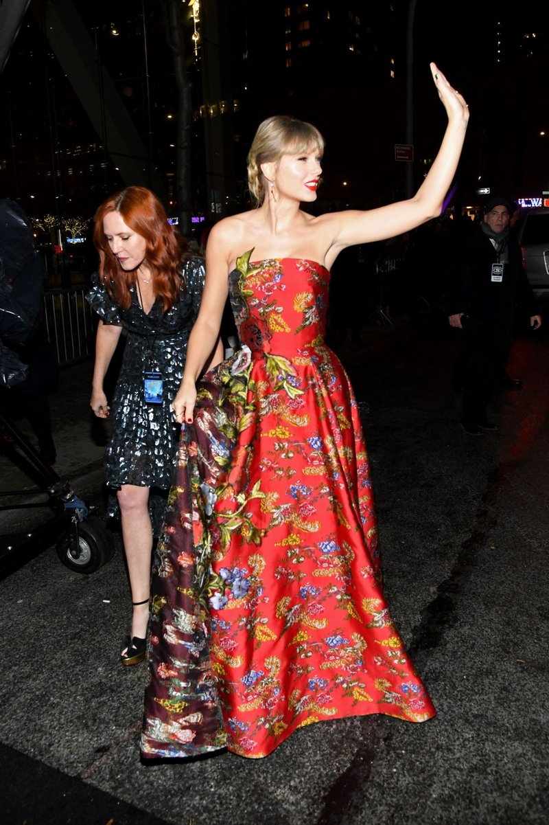 Taylor Swift at "Cats" World Premiere — photo 132