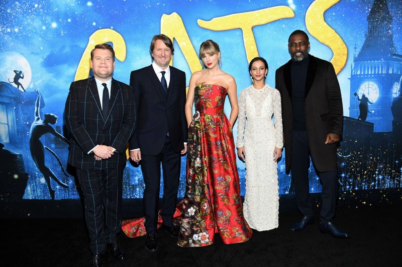 Taylor Swift at "Cats" World Premiere — photo 148