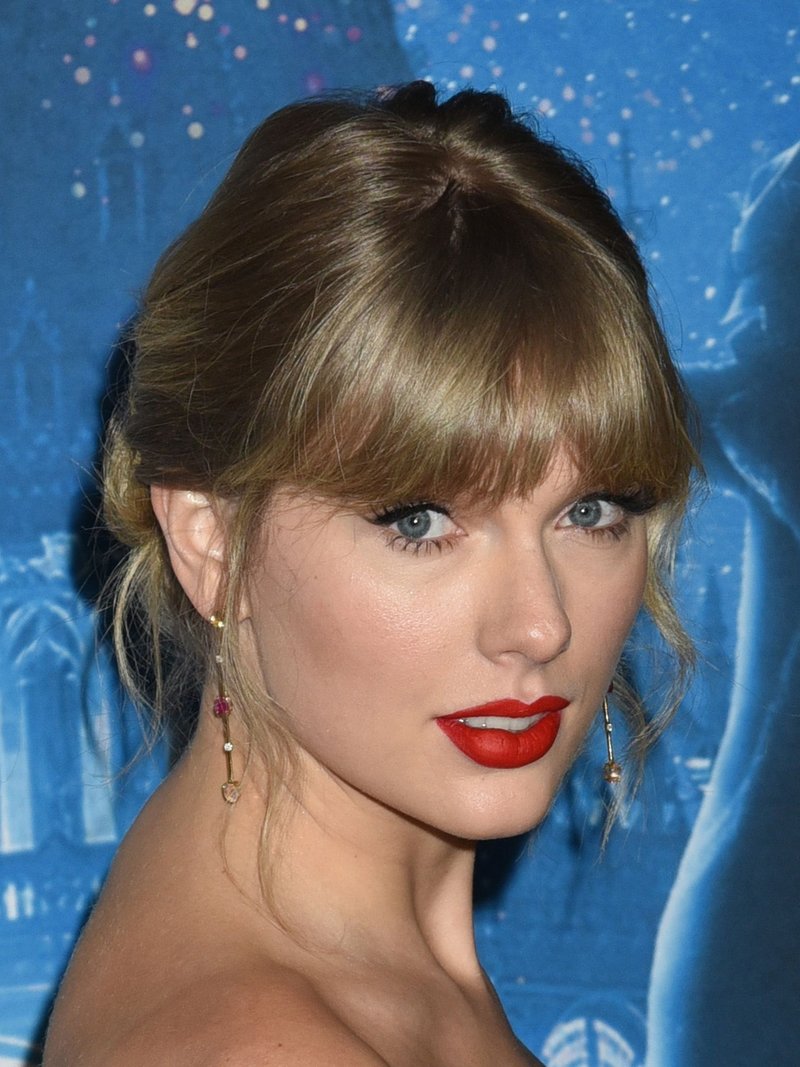 Taylor Swift at "Cats" World Premiere — photo 223