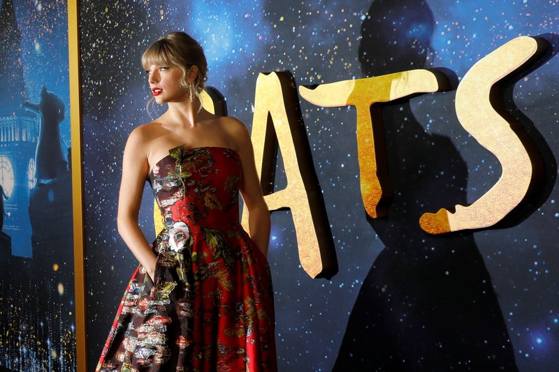 Taylor Swift at "Cats" World Premiere — photo 227