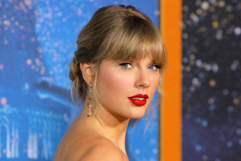 Taylor Swift at "Cats" World Premiere — photo 228