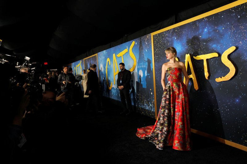 Taylor Swift at "Cats" World Premiere — photo 231