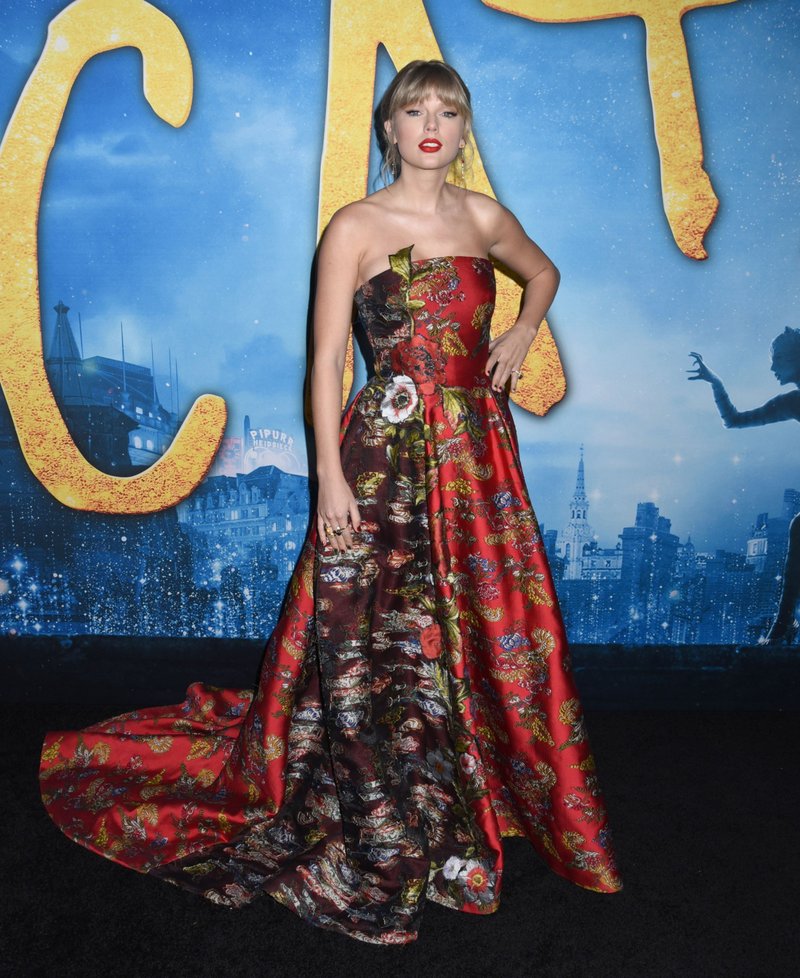 Taylor Swift at "Cats" World Premiere — photo 261
