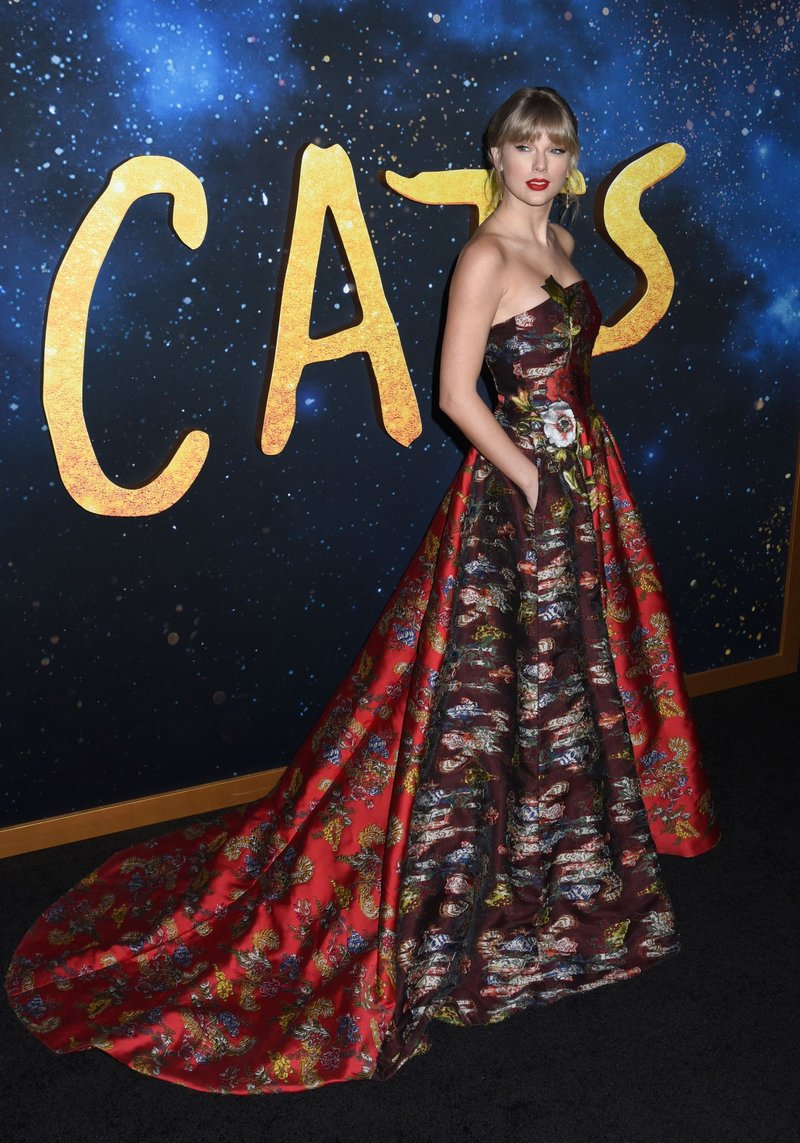 Taylor Swift at "Cats" World Premiere — photo 262