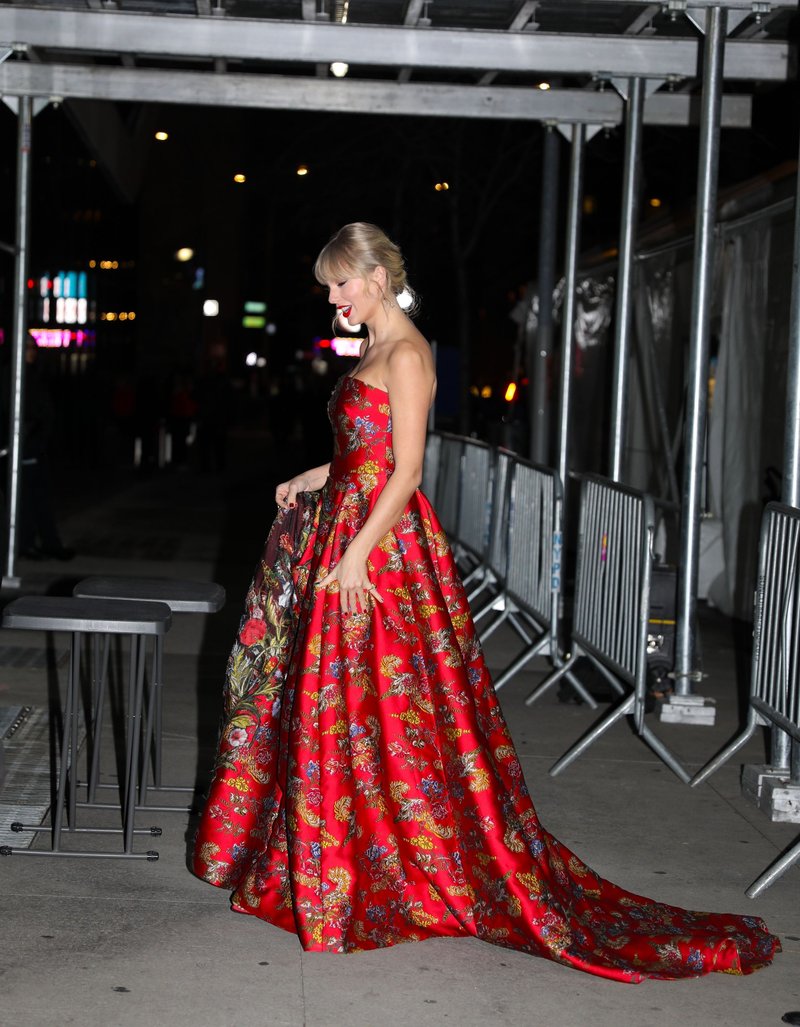 Taylor Swift at "Cats" World Premiere — photo 346