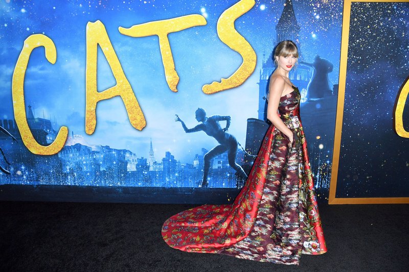 Taylor Swift at "Cats" World Premiere — photo 378