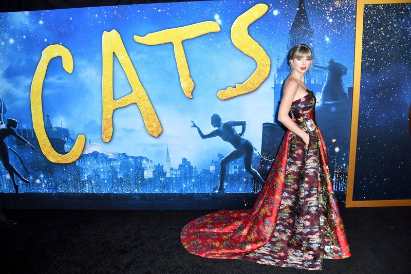 Taylor Swift at "Cats" World Premiere — photo 384