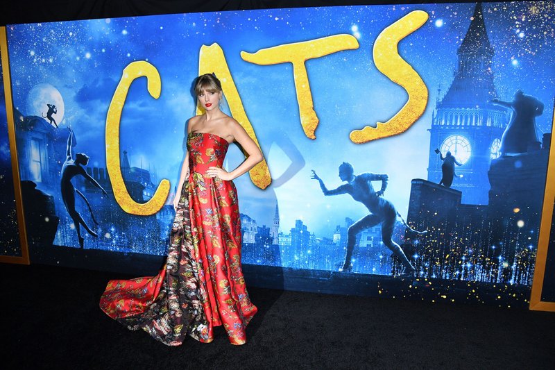 Taylor Swift at "Cats" World Premiere — photo 387