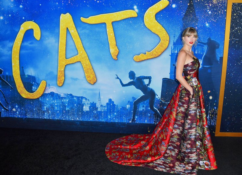 Taylor Swift at "Cats" World Premiere — photo 401