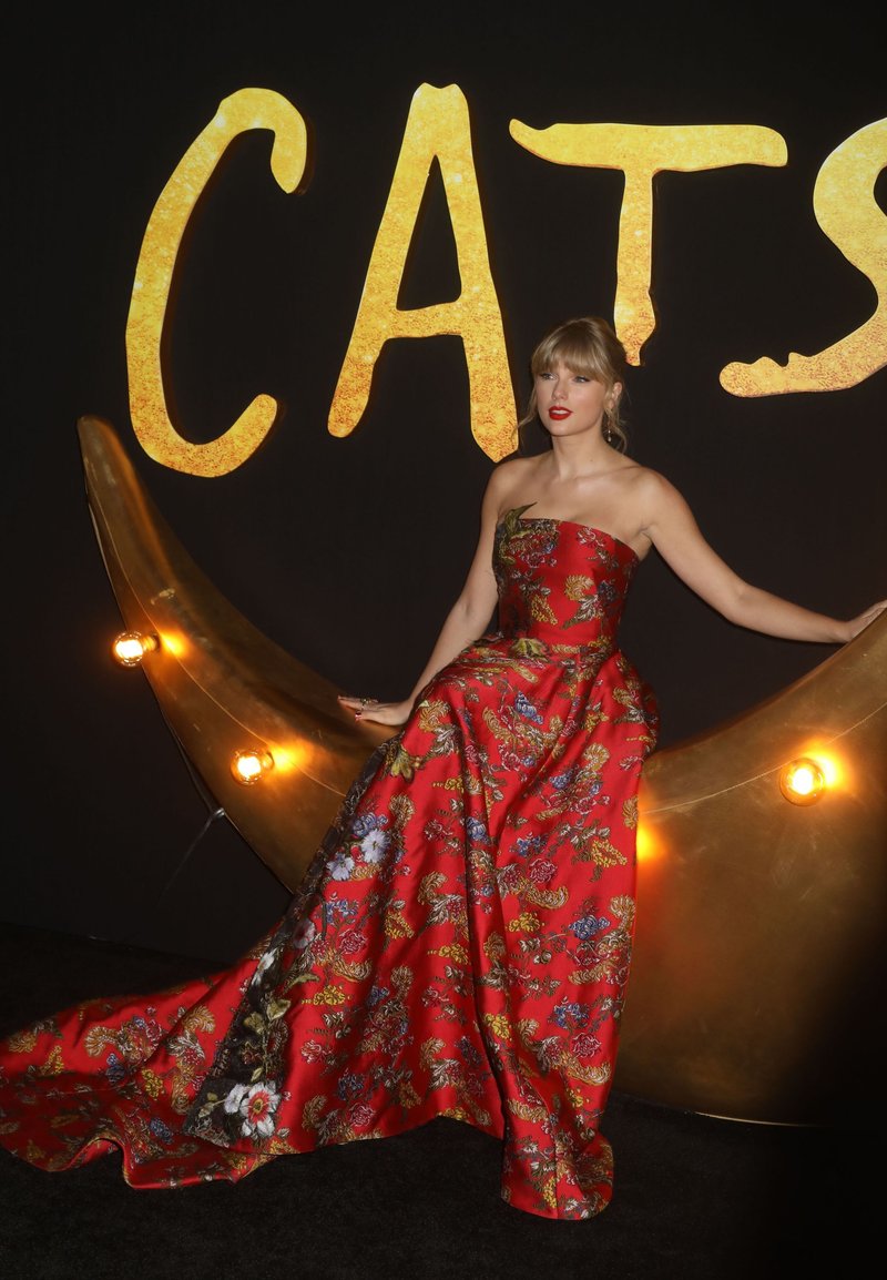 Taylor Swift at "Cats" World Premiere — photo 535