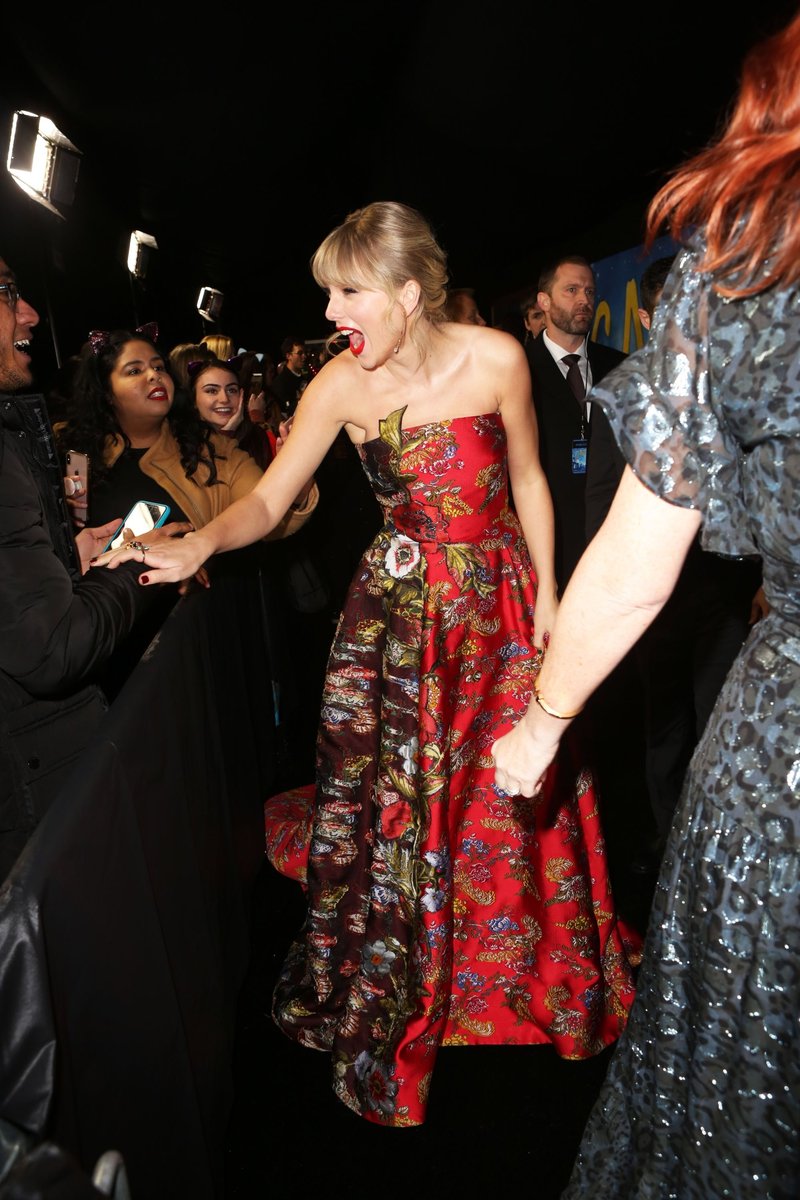 Taylor Swift at "Cats" World Premiere — photo 556