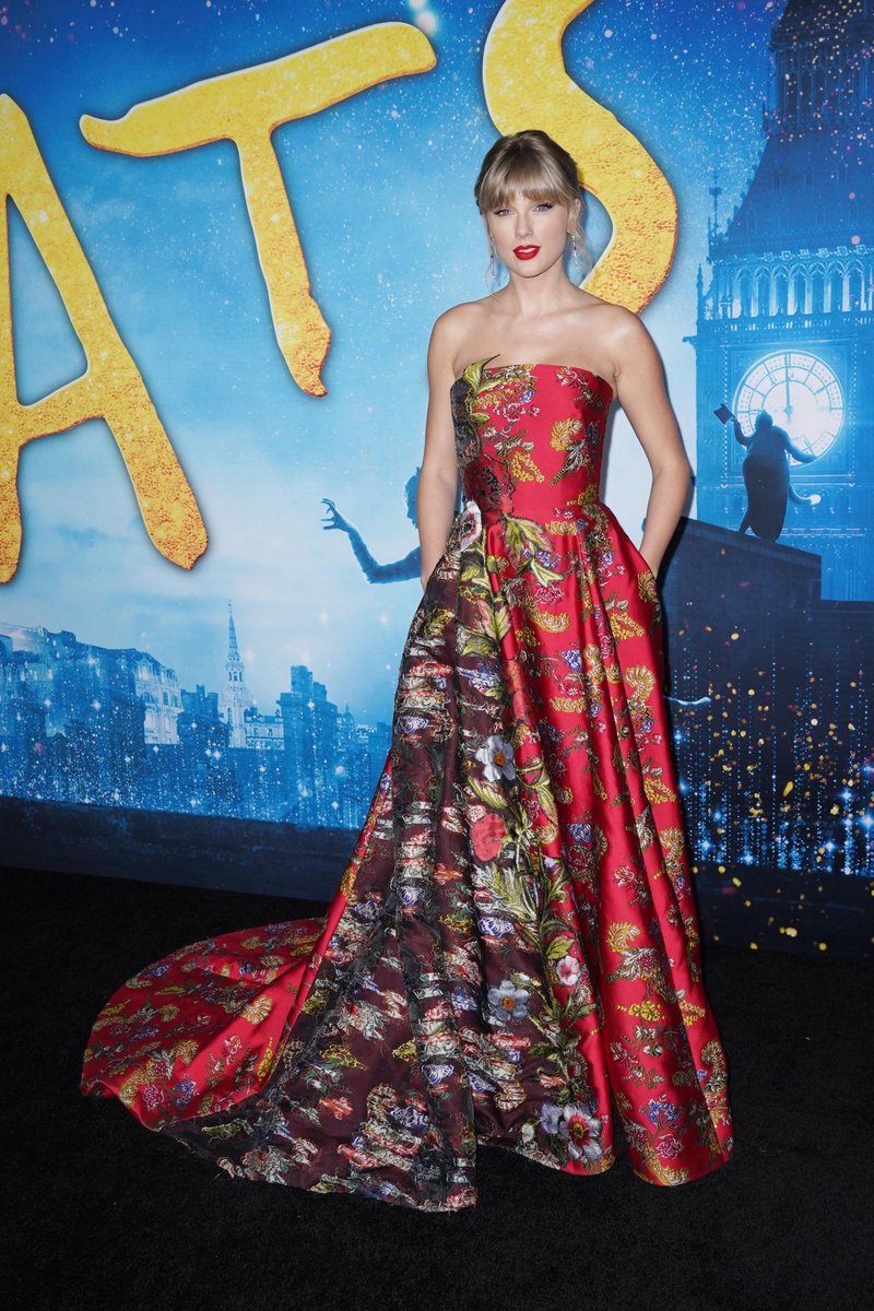 Taylor Swift at "Cats" World Premiere — photo 574