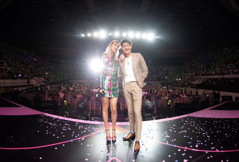 Taylor Swift at China Fan Event — photo 7