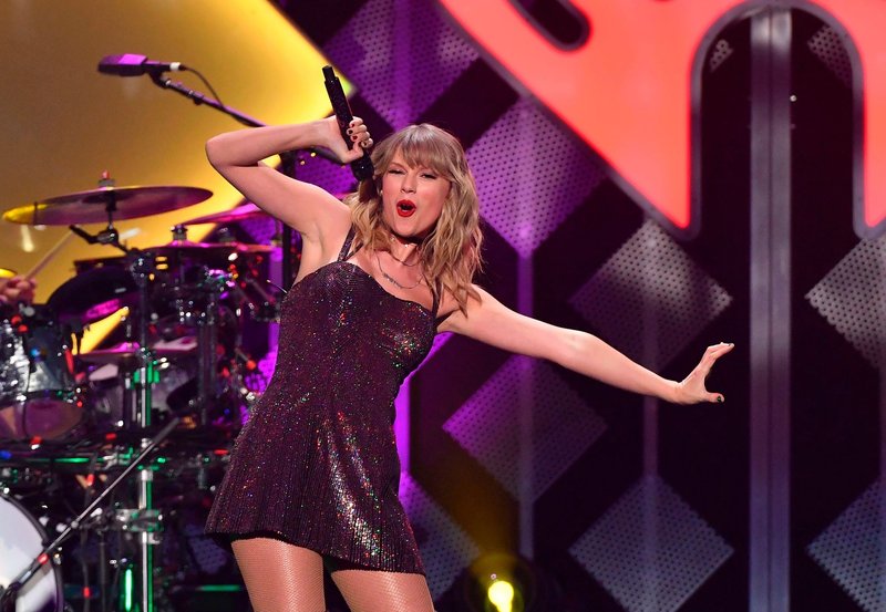 Taylor Swift at iHeartRadio's Z100 Jingle Ball 2019 — photo 63