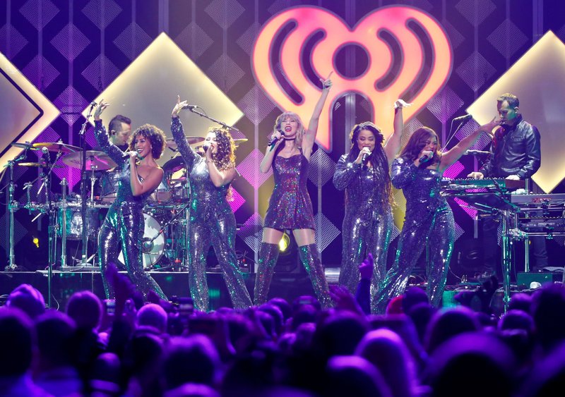 Taylor Swift at iHeartRadio's Z100 Jingle Ball 2019 — photo 82