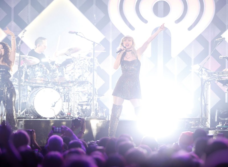 Taylor Swift at iHeartRadio's Z100 Jingle Ball 2019 — photo 83