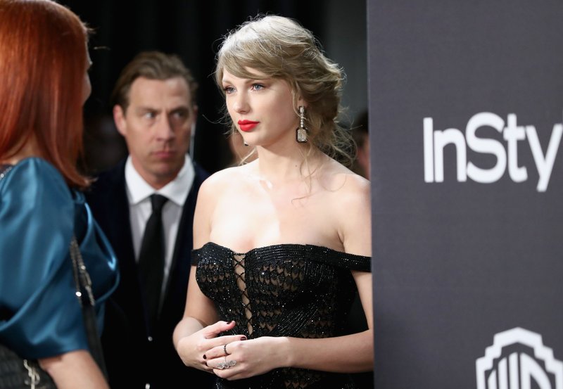 Taylor Swift at InStyle And Warner Bros. Golden Globes After Party — photo 32
