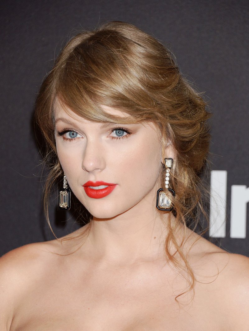 Taylor Swift at InStyle And Warner Bros. Golden Globes After Party — photo 55
