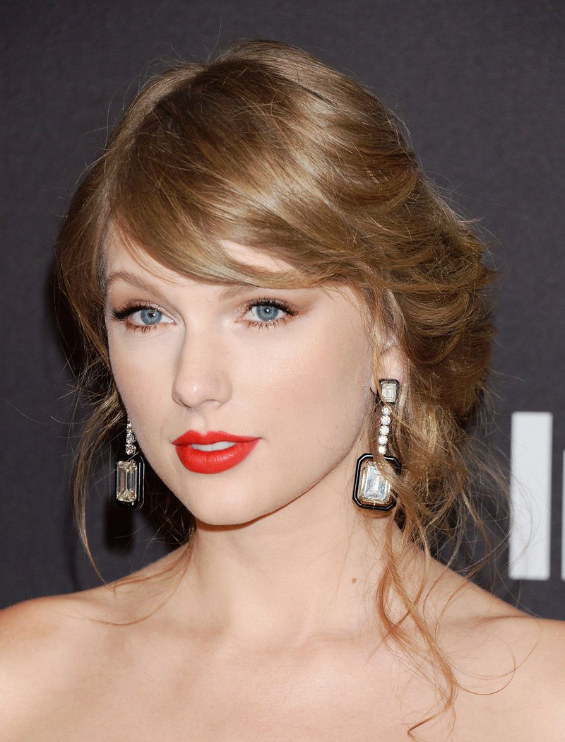 Taylor Swift at InStyle And Warner Bros. Golden Globes After Party — photo 60