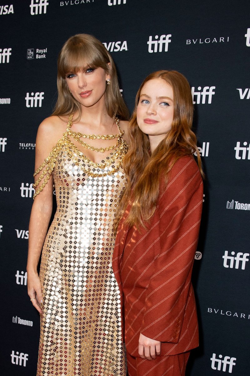 Taylor Swift at 2022 Toronto International Film Festival — photo 36