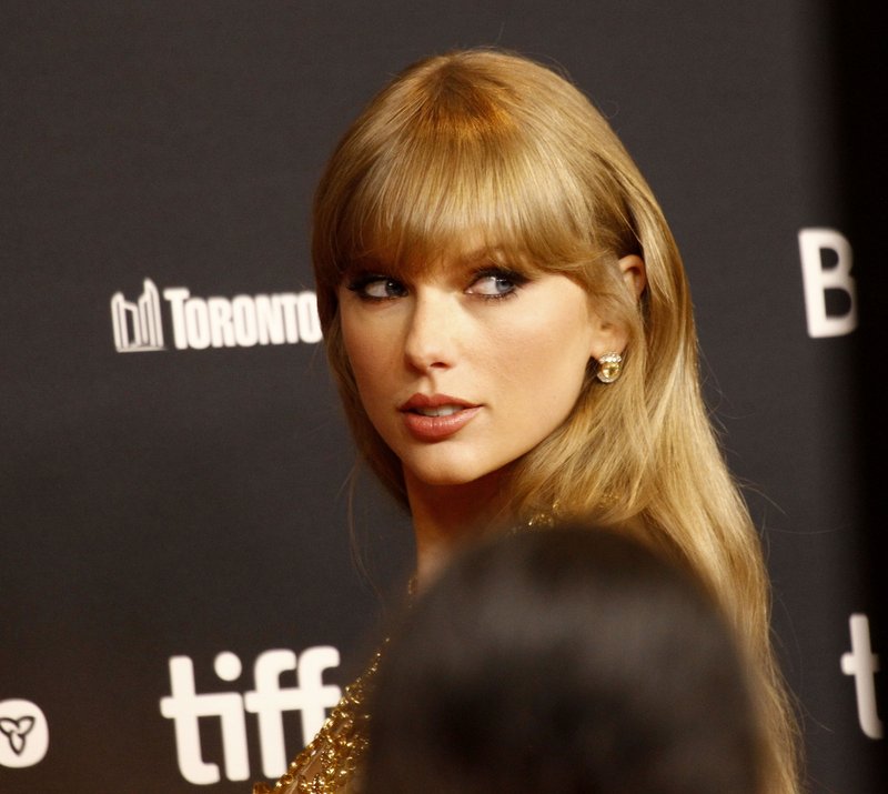 Taylor Swift at 2022 Toronto International Film Festival — photo 74