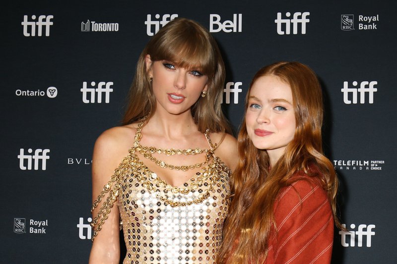 Taylor Swift at 2022 Toronto International Film Festival — photo 93