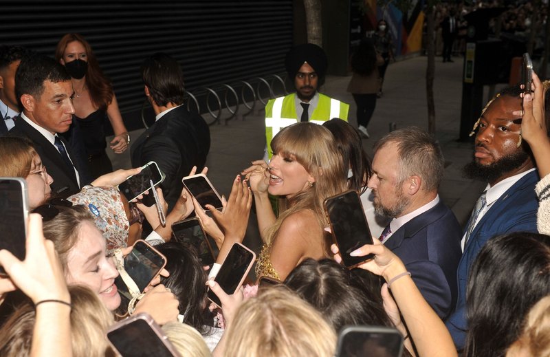 Taylor Swift at 2022 Toronto International Film Festival — photo 126