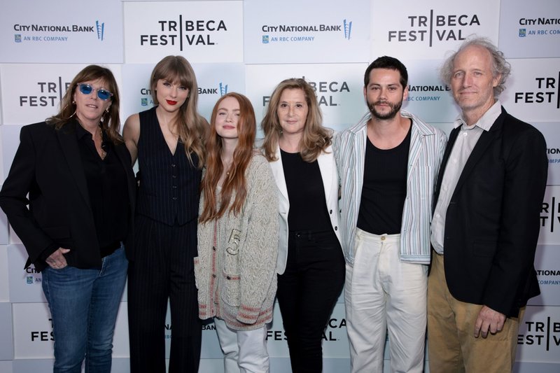 Taylor Swift at 2022 Tribeca Film Festival — photo 4