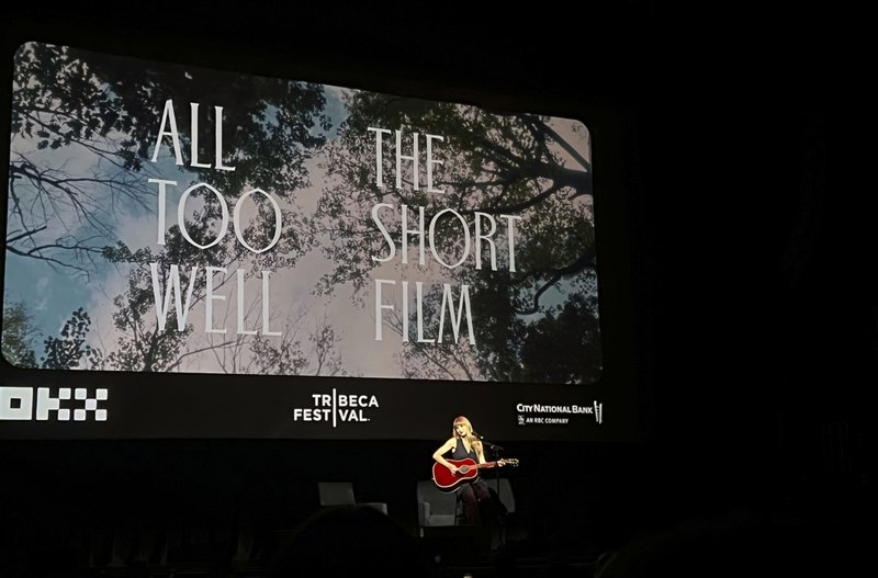 Taylor Swift at 2022 Tribeca Film Festival — photo 8