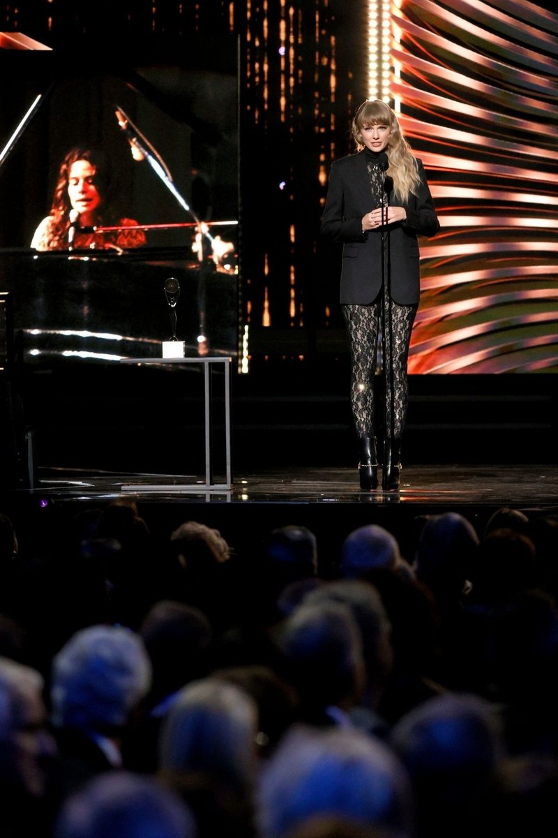 Taylor Swift at 36th Annual Rock & Roll Hall Of Fame Induction Ceremony — photo 51