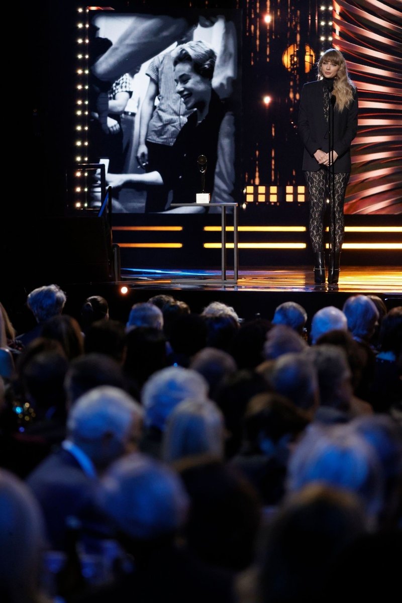 Taylor Swift at 36th Annual Rock & Roll Hall Of Fame Induction Ceremony — photo 54