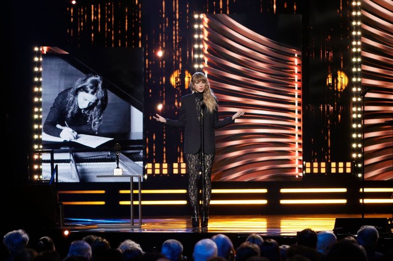 Taylor Swift at 36th Annual Rock & Roll Hall Of Fame Induction Ceremony — photo 56